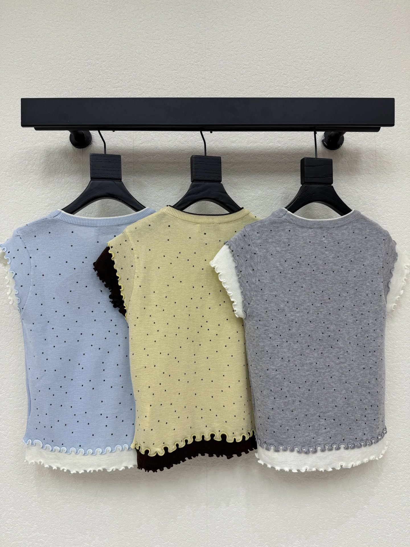 Women's short sleeves